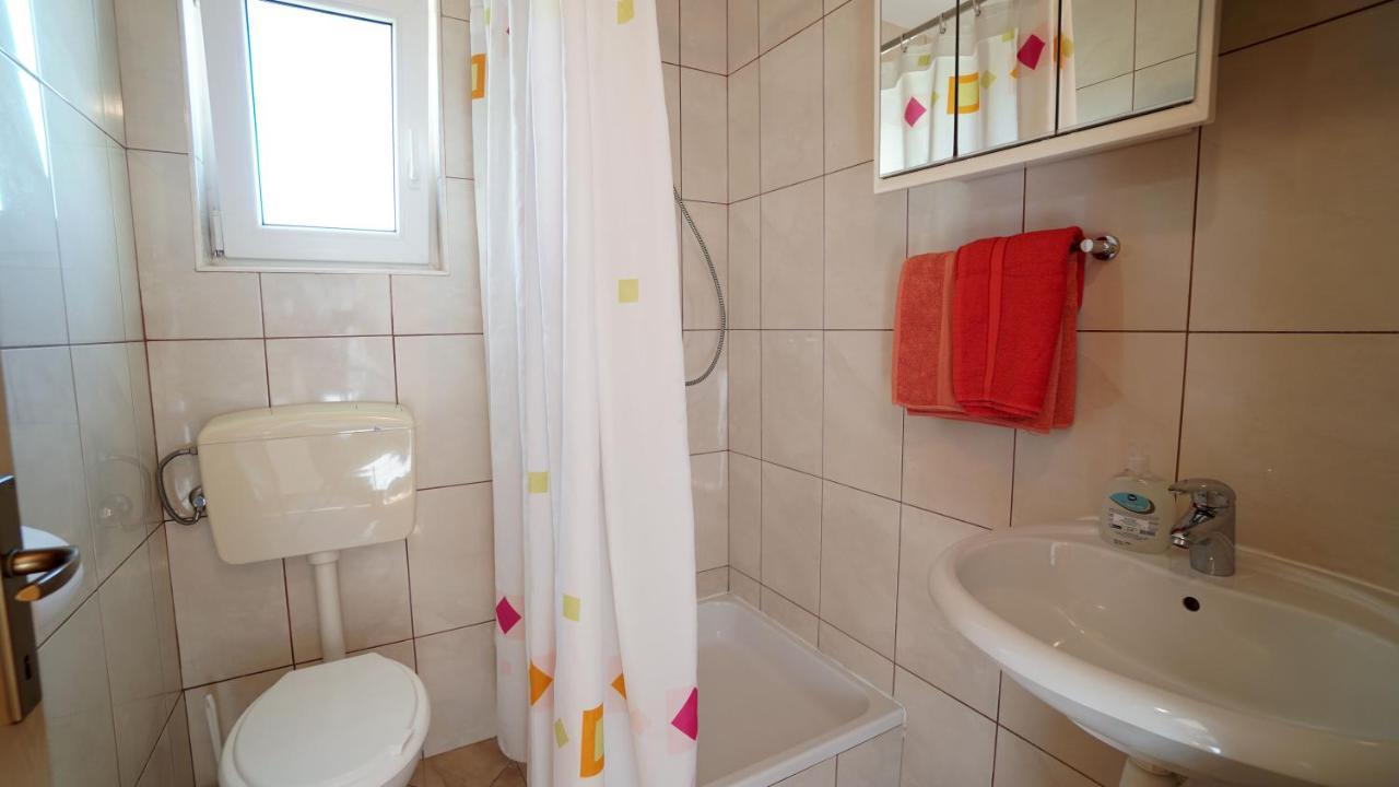 Apartments Kata Gornji Karin Εξωτερικό φωτογραφία