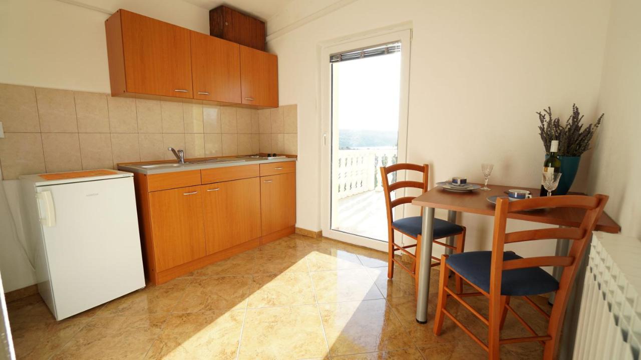 Apartments Kata Gornji Karin Εξωτερικό φωτογραφία